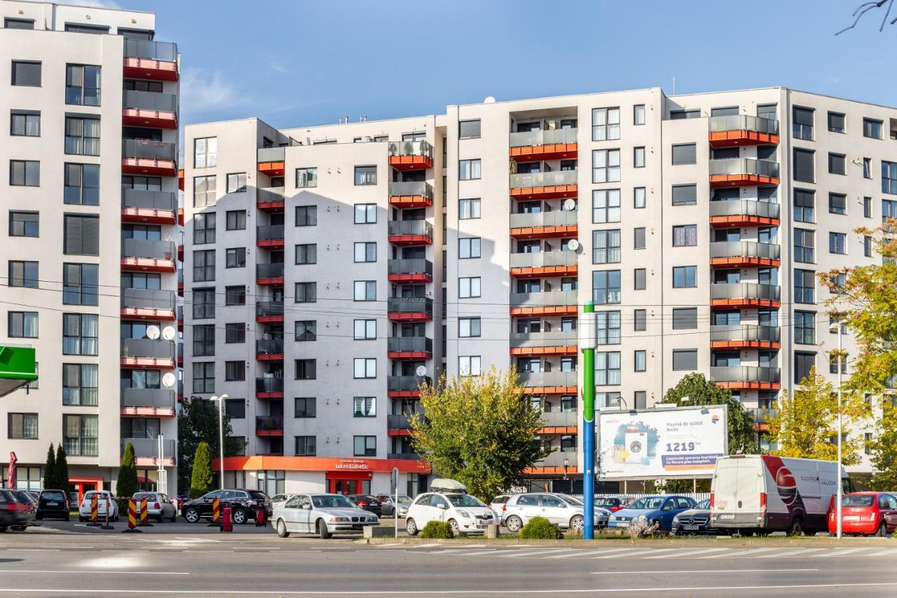 Ari - Ared Luxurious Apartments With Balcony & Free Parking 아라드 외부 사진