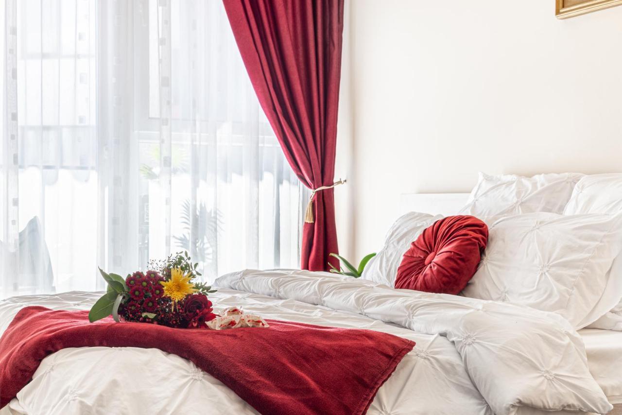 Ari - Ared Luxurious Apartments With Balcony & Free Parking 아라드 외부 사진