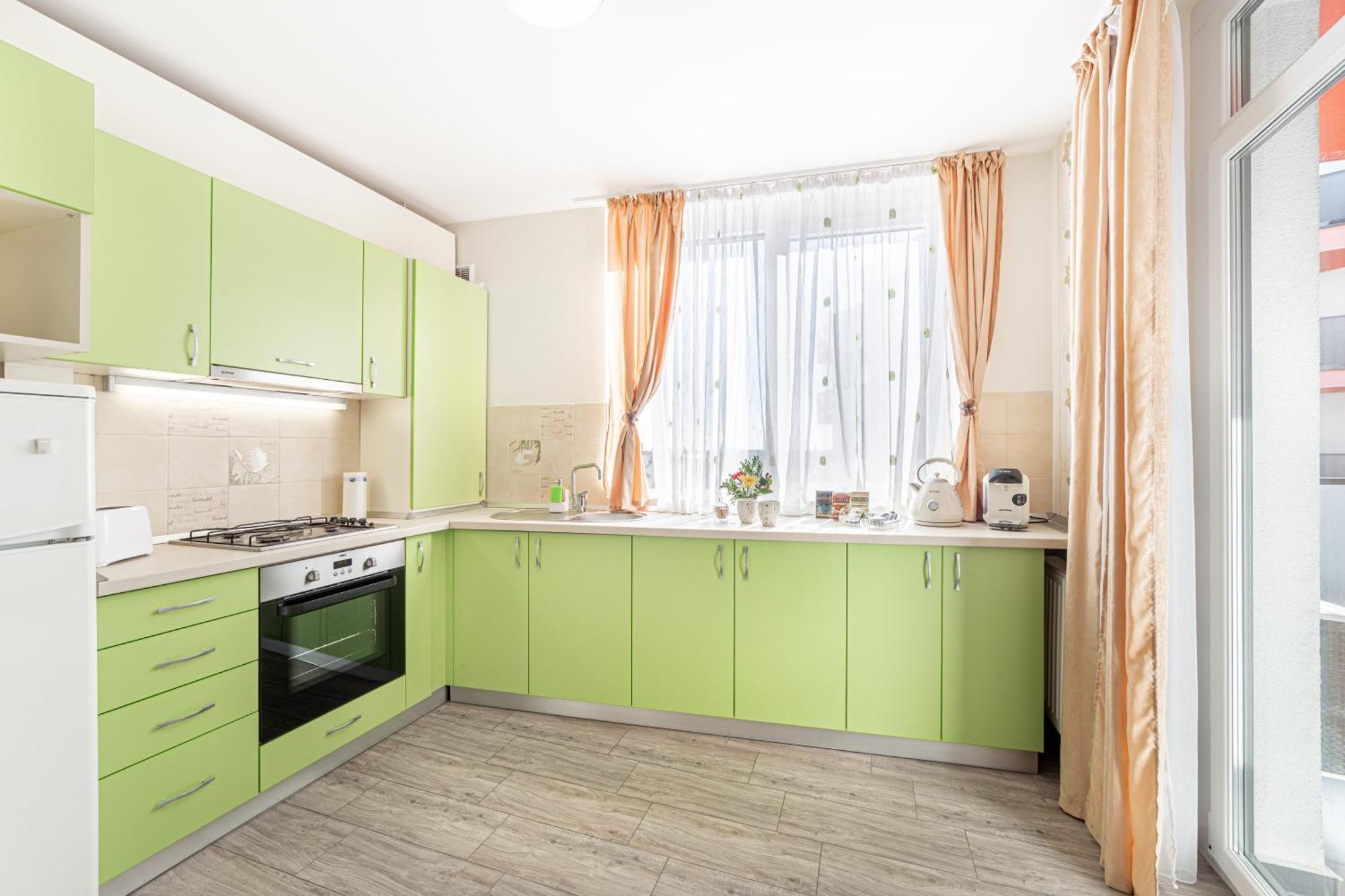 Ari - Ared Luxurious Apartments With Balcony & Free Parking 아라드 외부 사진