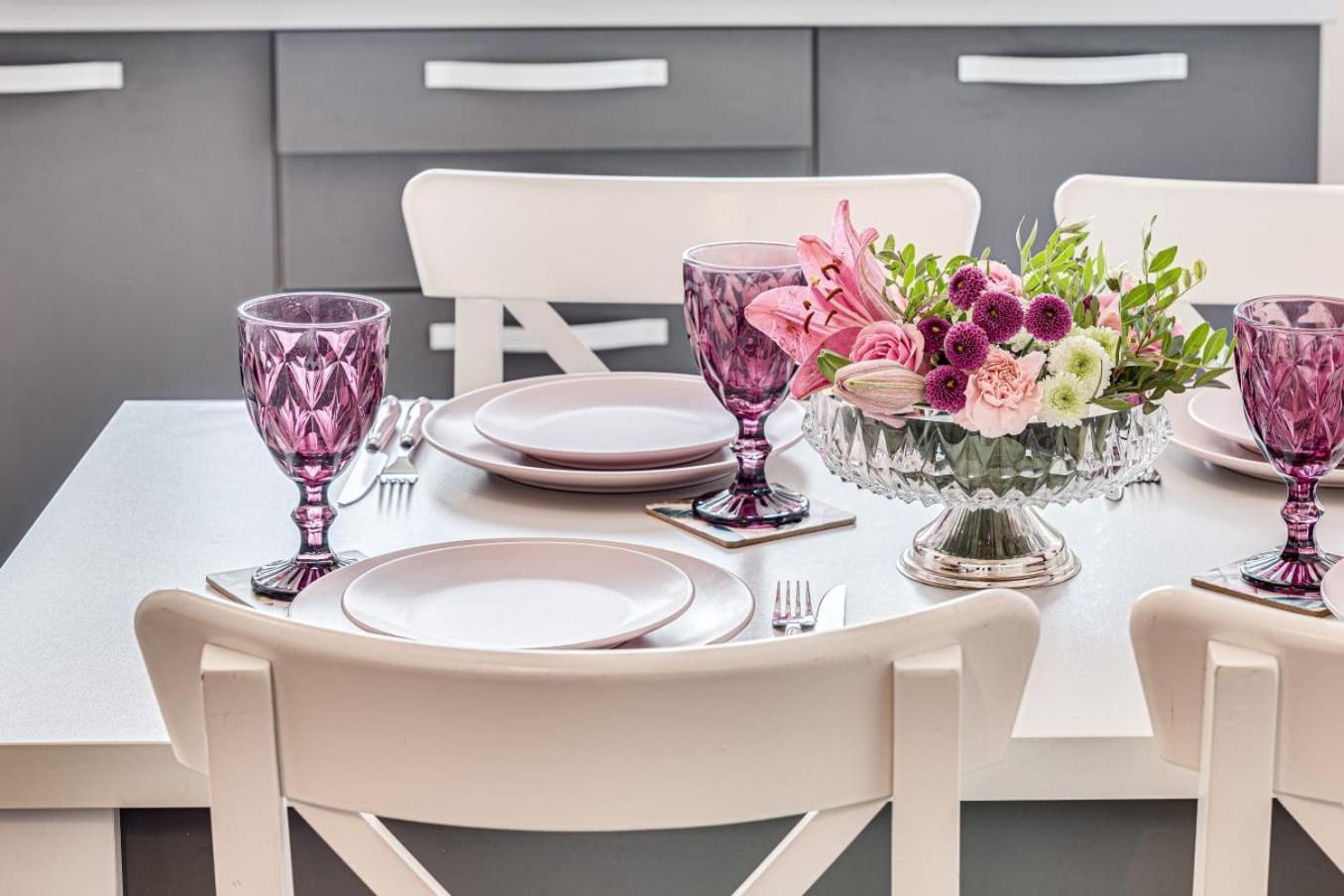 Ari - Ared Luxurious Apartments With Balcony & Free Parking 아라드 외부 사진