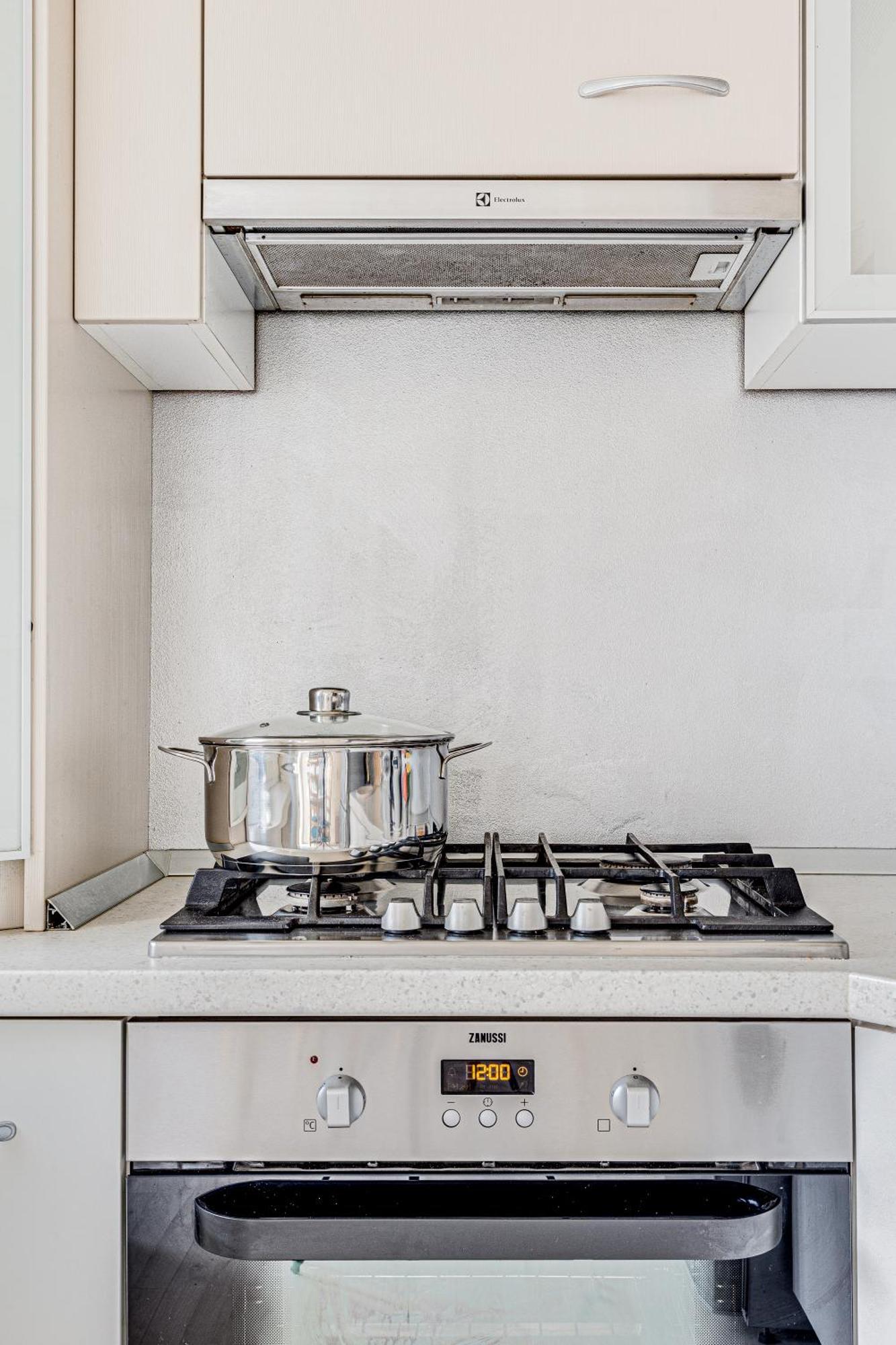 Ari - Ared Luxurious Apartments With Balcony & Free Parking 아라드 외부 사진