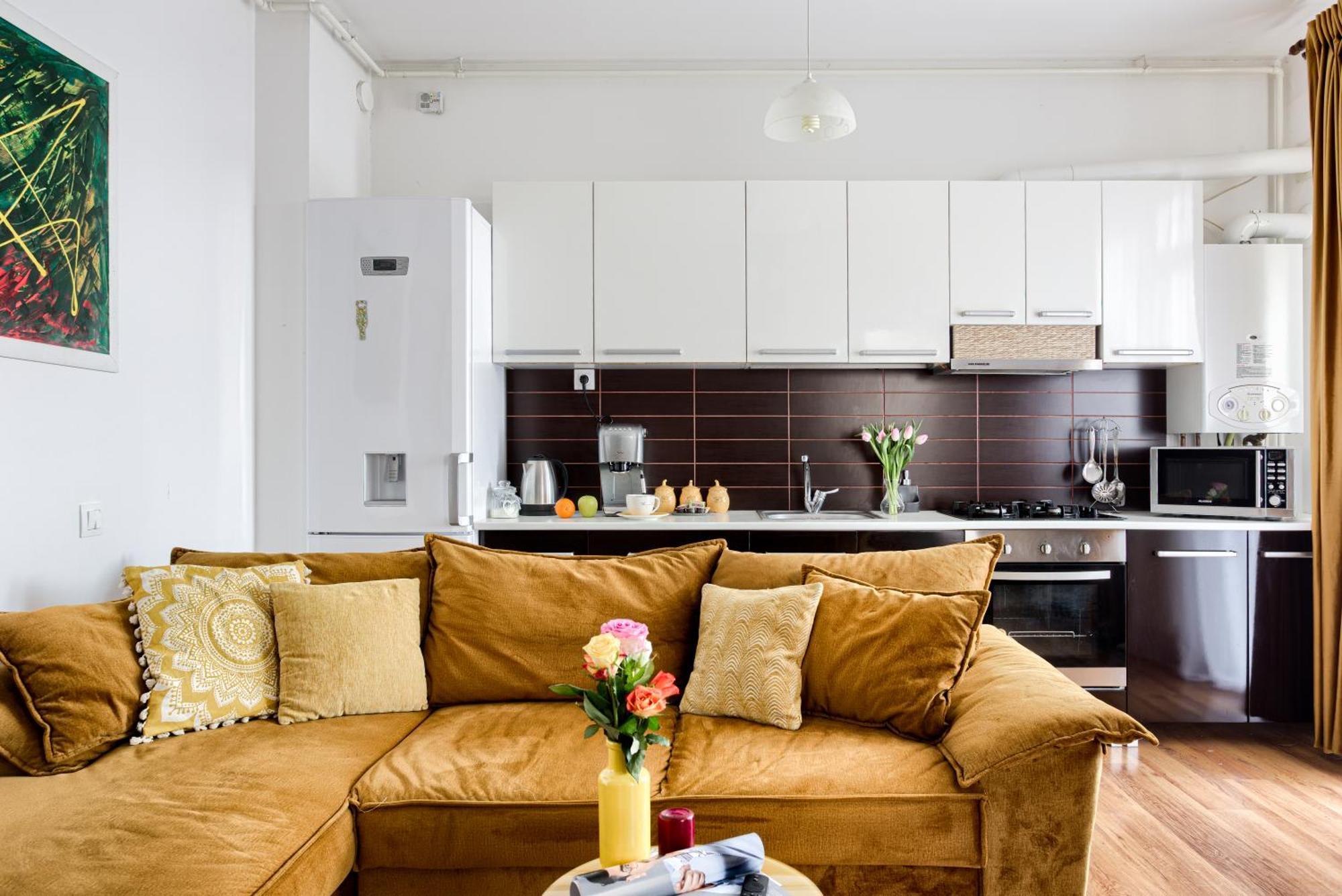 Ari - Ared Luxurious Apartments With Balcony & Free Parking 아라드 외부 사진