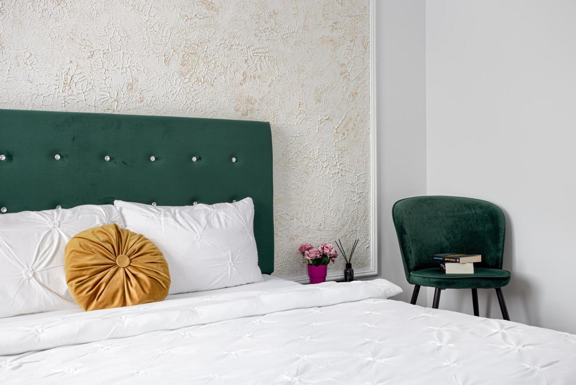 Ari - Ared Luxurious Apartments With Balcony & Free Parking 아라드 외부 사진
